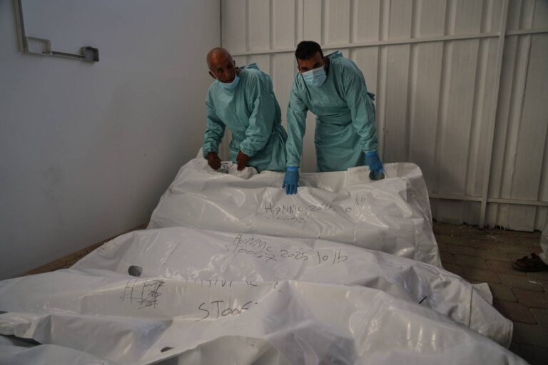 Izrael u Gazi dao još 45 tela Palestinaca